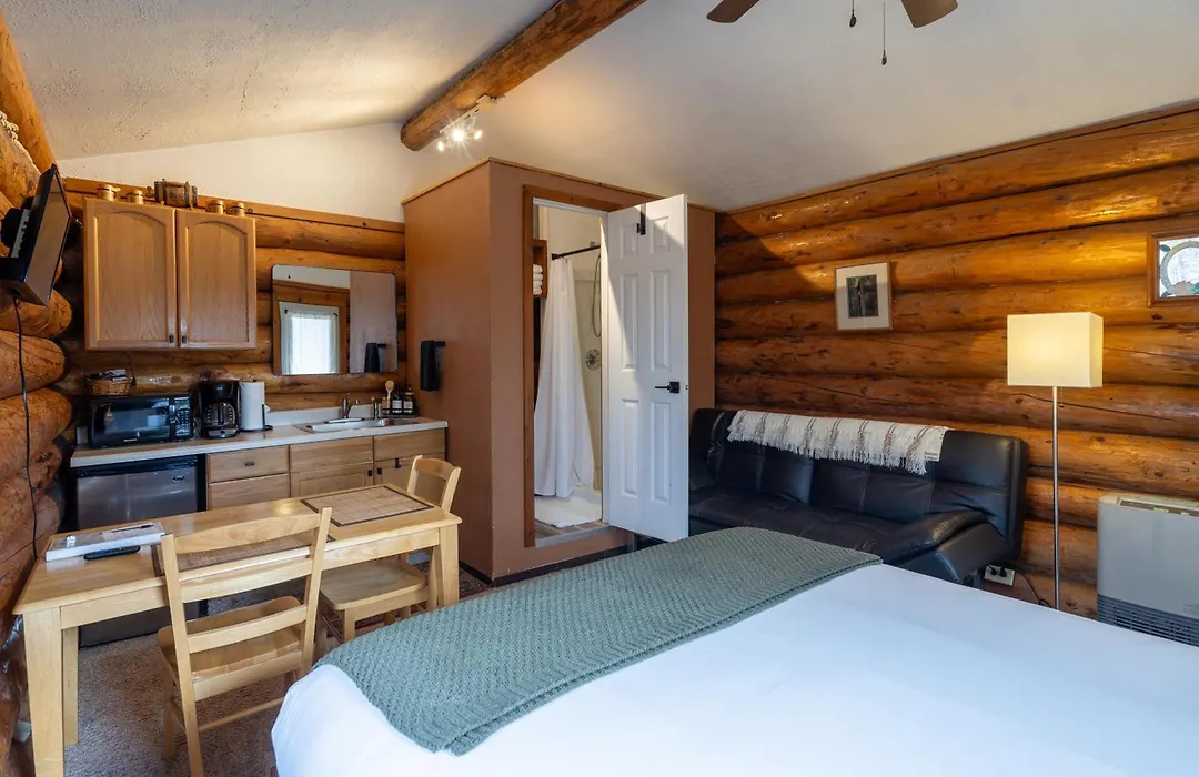 Hatcher Pass Cabins-1